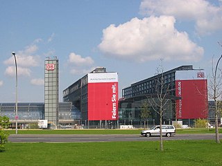 2006-05; with large posters for the opening party on 26. May 2006