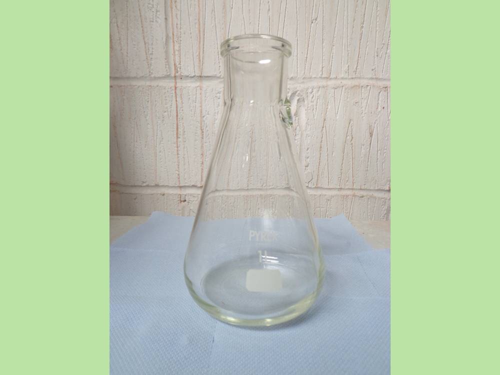 Pyrex 1L Filter Flask Conical With Hole, 12 pcs.